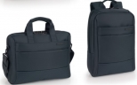 Servieta si Ghiozdan din material poliester, dimensiunea servietei fiind de 42x31x8 cm si a ghiozdanului 31x44x10 cm GRI
